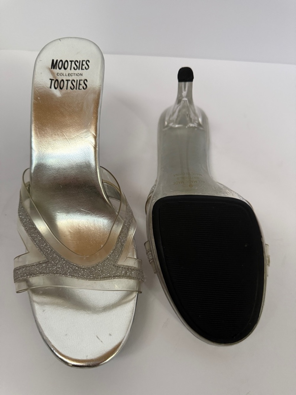 Mootsies Tootsies Silver Glitter Strappy Slide Heels - Picture 4 of 4
